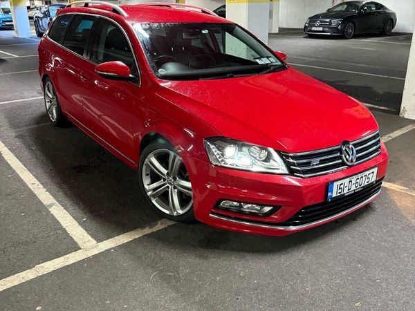 Volkswagen Passat Estate, Petrol, 2015, Red