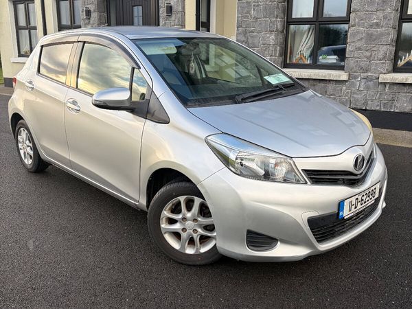 Toyota Vitz Hatchback, Petrol, 2011, Silver
