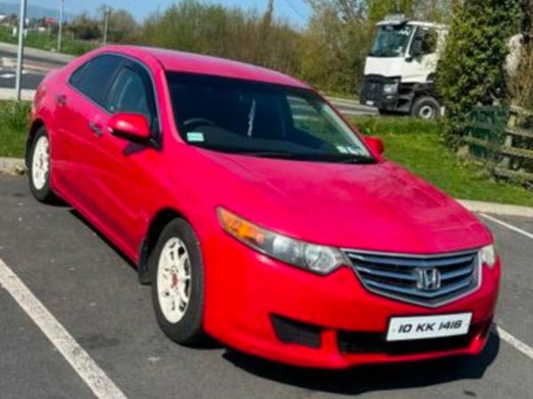 Honda Accord Saloon, Diesel, 2010, Red
