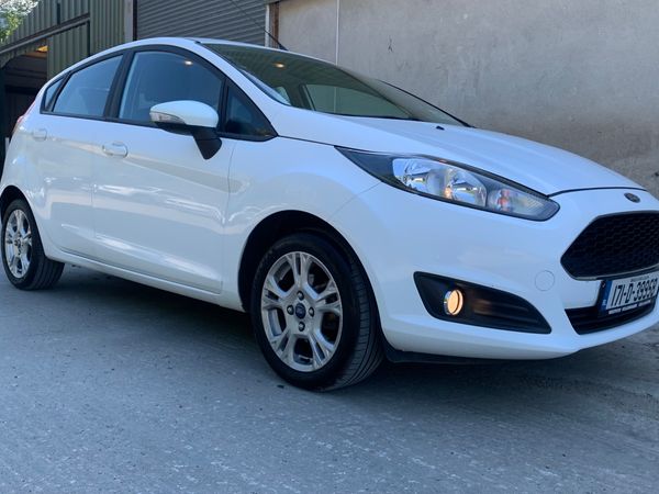 Ford Fiesta Hatchback, Petrol, 2017, White