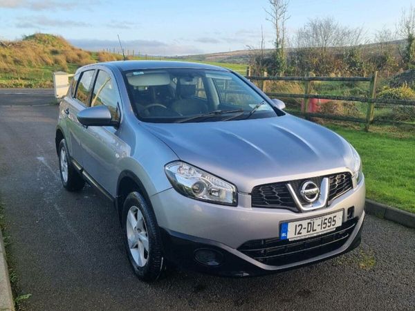Nissan Qashqai Estate/Jeep, Diesel, 2012, Silver