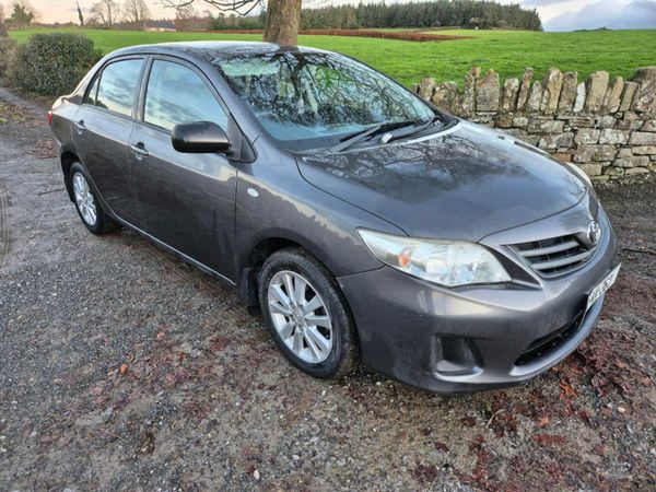 Toyota Corolla Saloon, Diesel, 2011, Grey