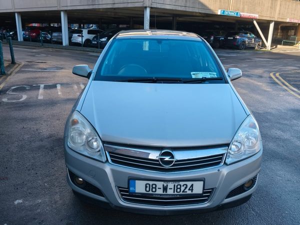 Opel Astra Hatchback, Petrol, 2008, Yellow