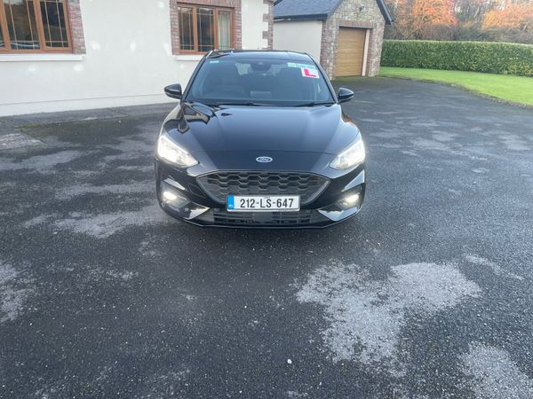 Ford Focus Hatchback, Diesel, 2021, Black