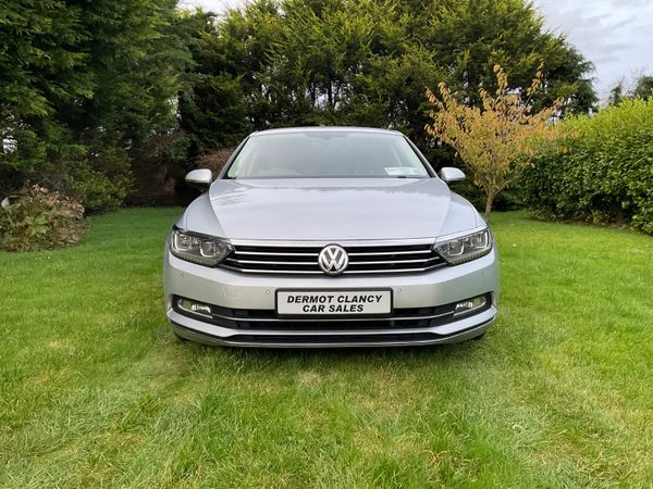 Volkswagen Passat Saloon, Diesel, 2016, Silver