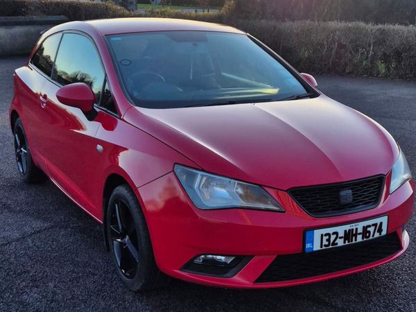 SEAT Ibiza Hatchback, Petrol, 2013, Red