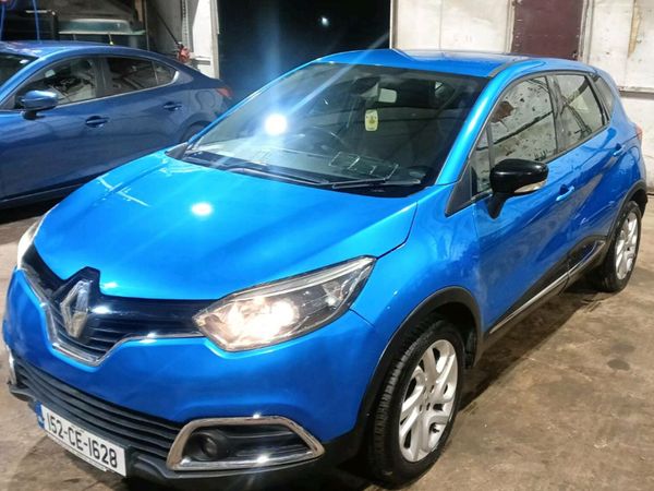 Renault Captur Hatchback, Petrol, 2015, Blue