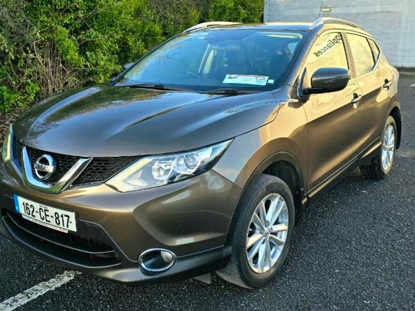 Nissan Qashqai Hatchback, Diesel, 2016, Brown