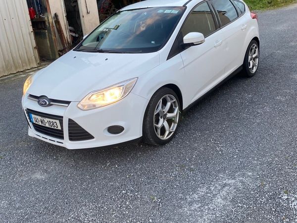 Ford Focus Hatchback, Diesel, 2014, White