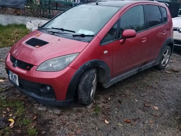 Mitsubishi Colt Hatchback, Petrol, 2006, Red