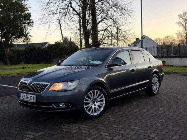 Skoda Superb Saloon, Diesel, 2014, Grey