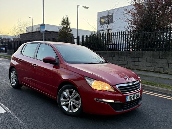 Peugeot 308 Hatchback, Diesel, 2014, Red