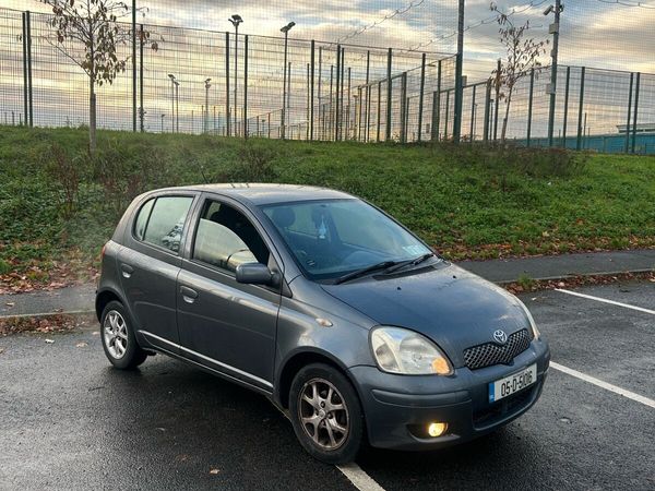 Toyota Yaris Hatchback, Petrol, 2005, Blue