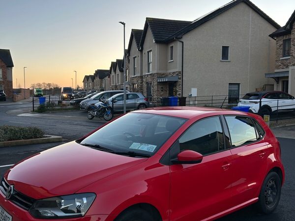 Volkswagen Polo Hatchback, Petrol, 2012, Red