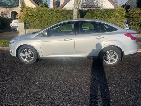 Ford Focus Saloon, Diesel, 2015, Silver