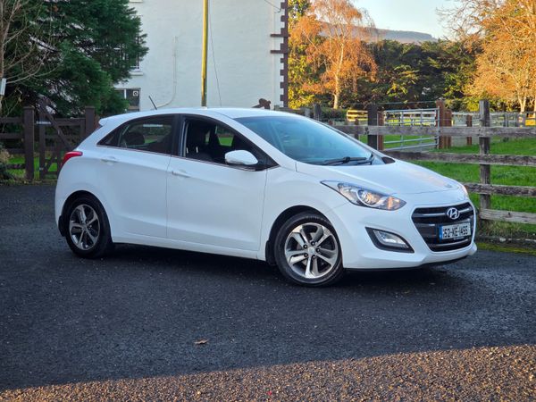 Hyundai i30 Hatchback, Diesel, 2015, White