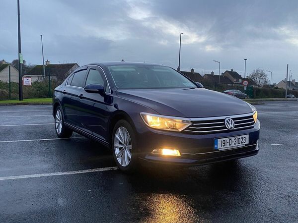Volkswagen Passat Saloon, Diesel, 2019, Blue