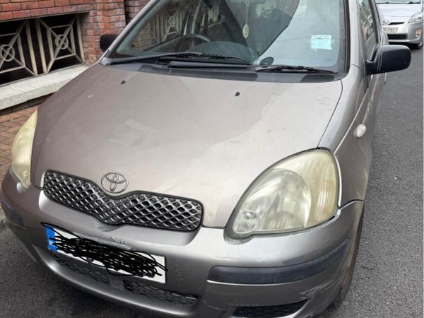 Toyota Yaris Hatchback, Petrol, 2003, Grey