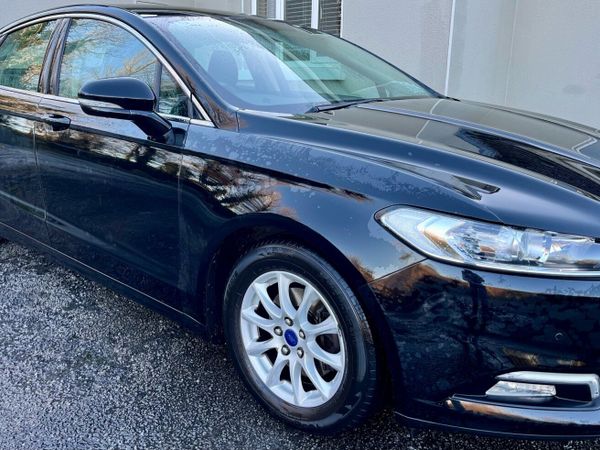 Ford Mondeo Hatchback, Diesel, 2017, Black