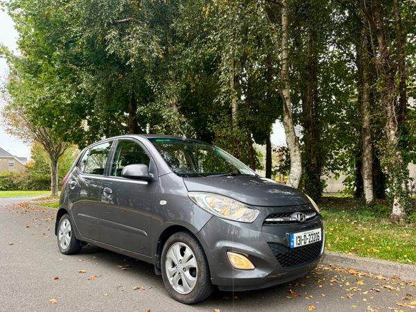Hyundai i10 Hatchback, Petrol, 2013, Grey