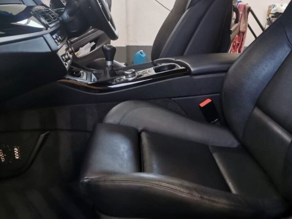 BMW 5-Series Saloon, Diesel, 2012, Blue