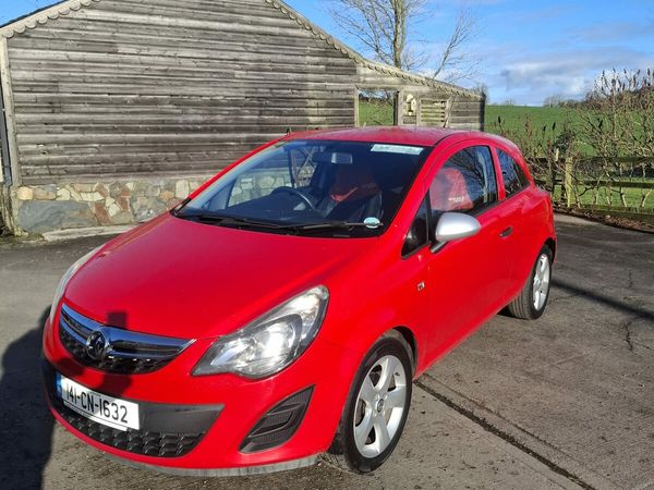Vauxhall Corsa Hatchback, Petrol, 2014, Red