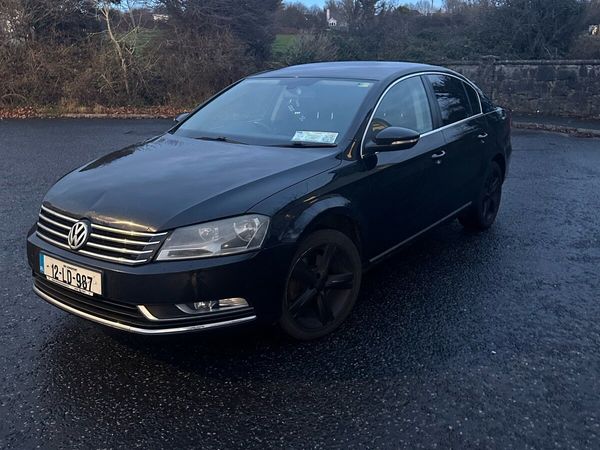 Volkswagen Passat Saloon, Diesel, 2012, Black