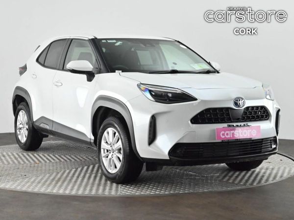 Toyota Yaris Cross Hatchback, Petrol Hybrid, 2023, White