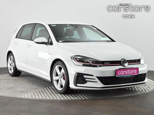 Volkswagen Golf Hatchback, Petrol, 2018, White