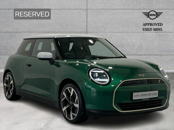 Mini Cooper Hatchback, Electric, 2024, Green