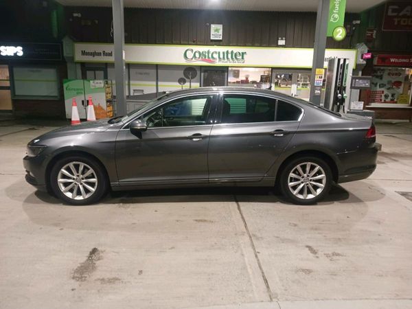 Volkswagen Passat Saloon, Diesel, 2017, Grey