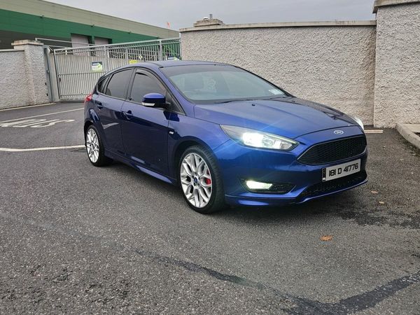Ford Focus Hatchback, Diesel, 2018, Blue