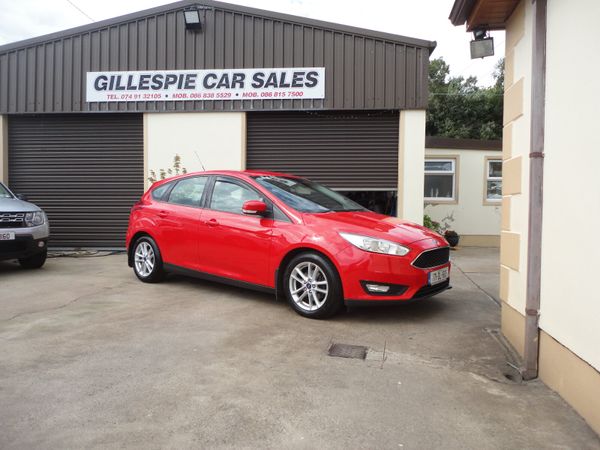Ford Focus Hatchback, Diesel, 2017, Red