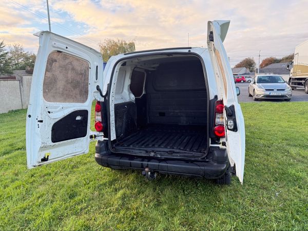 Citroen Berlingo MPV, Diesel, 2016, White