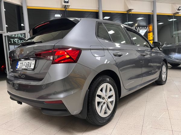 Skoda Fabia Hatchback, Petrol, 2023, Grey