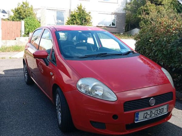 Fiat Punto Hatchback, Petrol, 2012, Red
