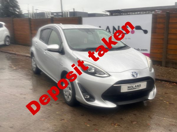 Toyota Aqua Hatchback, Petrol Hybrid, 2018, Silver