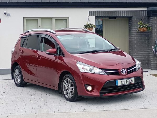 Toyota Verso MPV, Diesel, 2017, Red