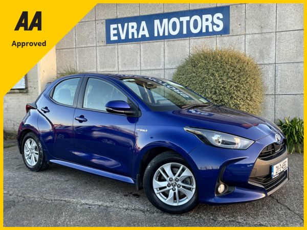 Toyota Yaris Hatchback, Petrol Hybrid, 2021, Blue