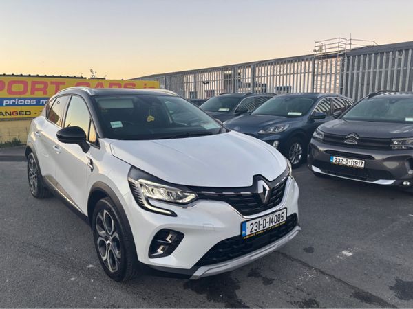 Renault Captur Hatchback, Petrol, 2023, White