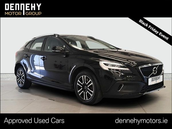 Volvo V40 SUV, Diesel, 2018, Black