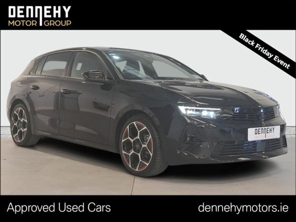 Opel Astra Hatchback, Petrol, 2025, Black