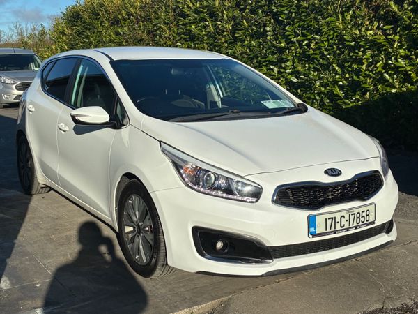Kia Ceed Hatchback, Diesel, 2017, White