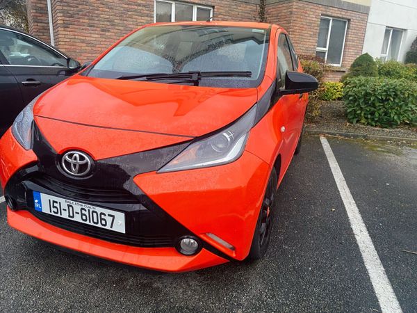 Toyota Aygo Hatchback, Petrol, 2015, Orange