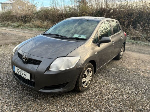 Toyota Auris Hatchback, Petrol, 2009, Grey
