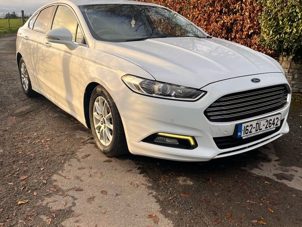 Ford Mondeo Hatchback, Diesel, 2016, White