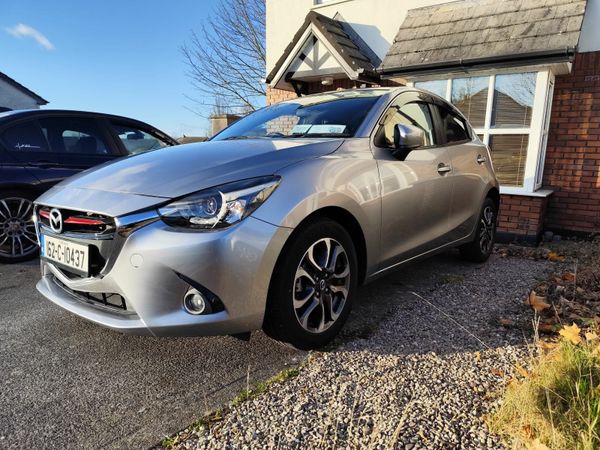 Mazda Demio MPV, Diesel, 2016, Silver