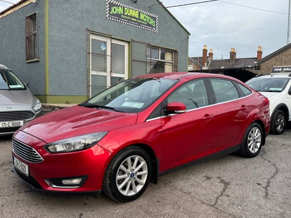 Ford Focus Saloon, Diesel, 2015, Red