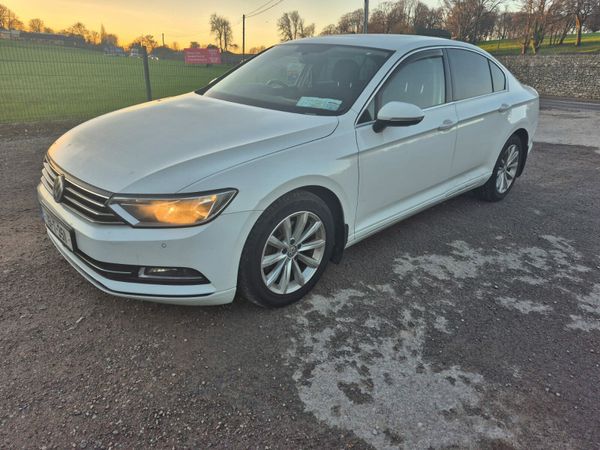 Volkswagen Passat Saloon, Diesel, 2015, White