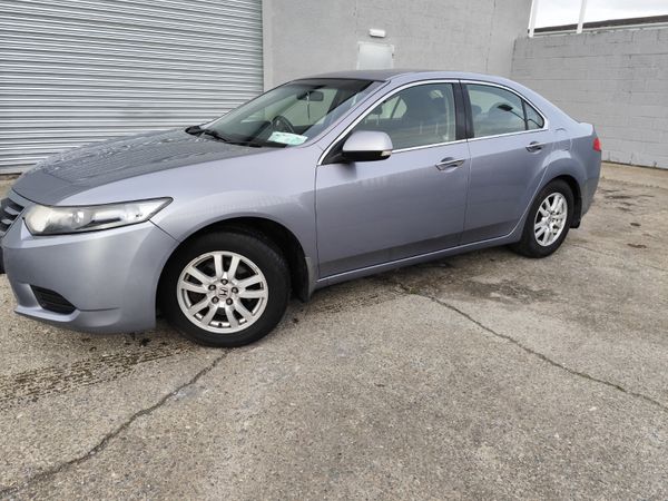 Honda Accord Saloon, Diesel, 2013, Silver